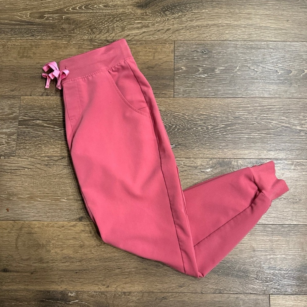 FIGS Zamora Jogger Breast Cancer Edition XSP XS Petite Quartz Pink